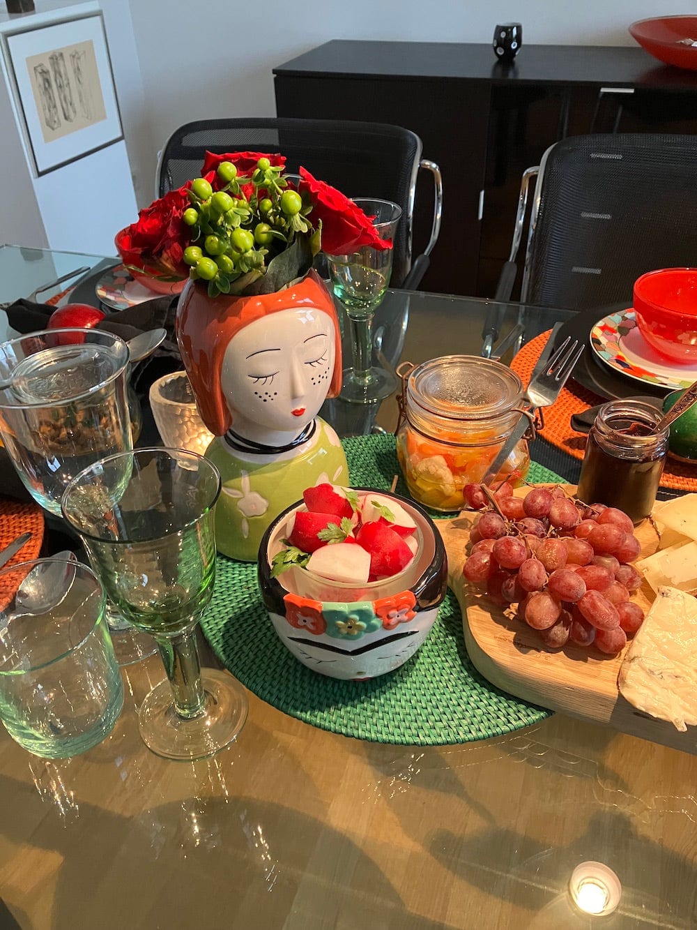 Decorative vase Italian woman with brown hair - ceramic H 8.7 Ø 5.1"