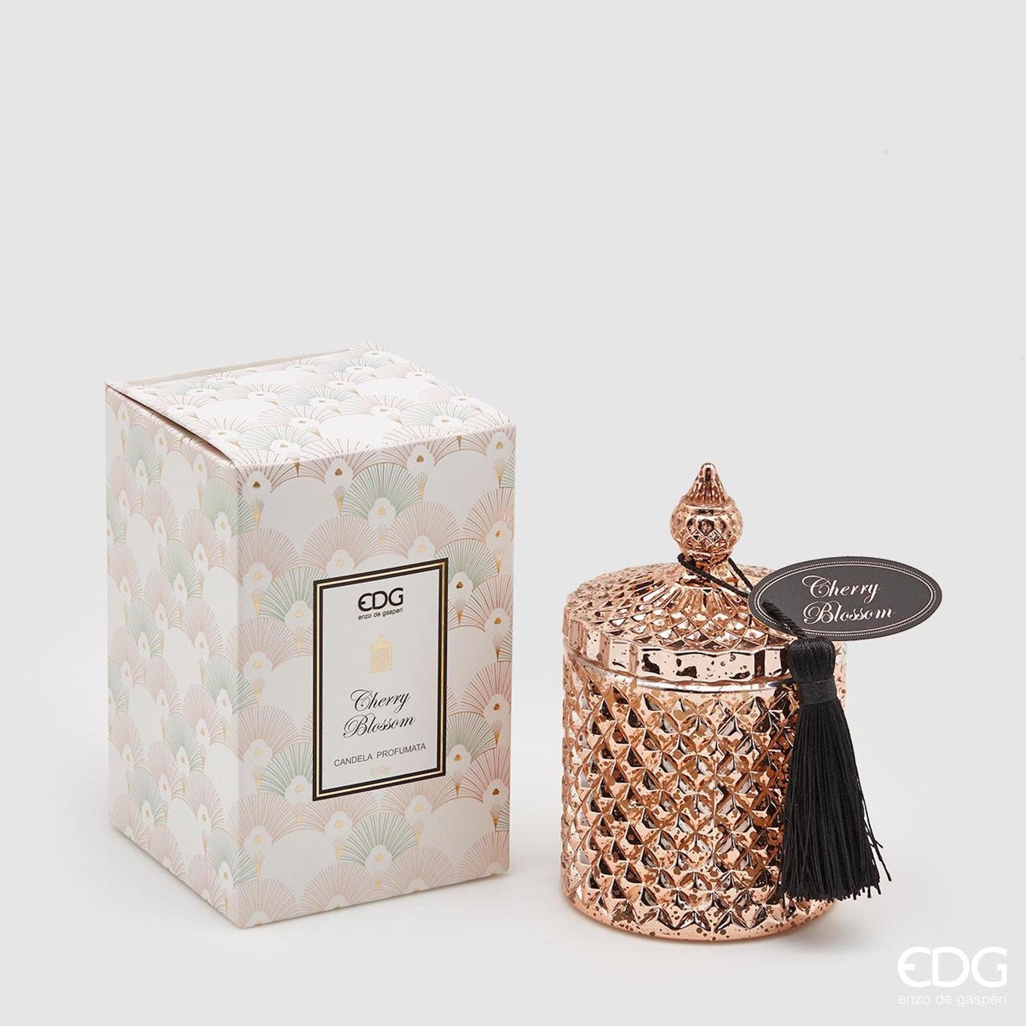 Scented candle as a decorative element - glass with lid H 5.5" Ø 3.1" 4 fragrance notes