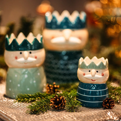 Decorative vase motif Grandpa in winter - painted ceramic height 4.29" Ø 3.14"