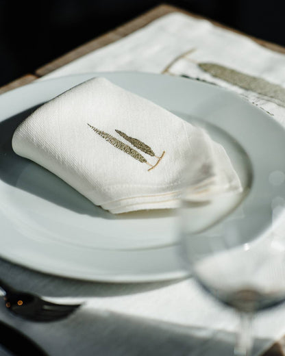 Cloth napkin white, embroidered with cypresses - 50Co/50Li Made in Italy