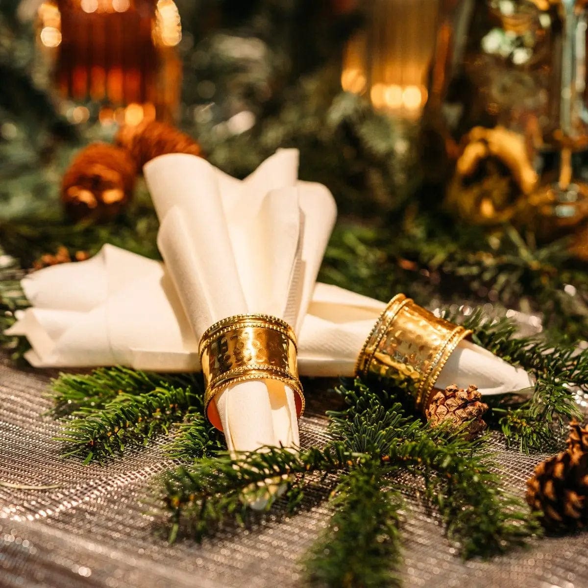 Set of 4 napkin rings - hammered metal color silver and gold